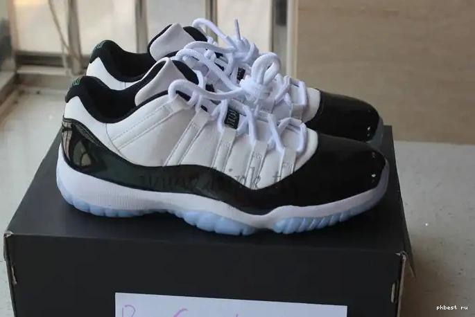 Air Low “Emerald” Jordan pairs 11 Nike 0519